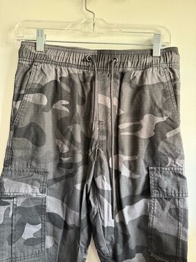 CSG. Men's Black & Gray Camo Cargo Pants - Utility Joggers, Size Small
